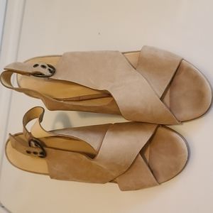 Paul Green chunky heels